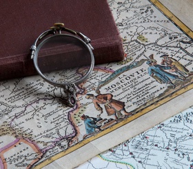 - Пенсне-кулон - АМ-003