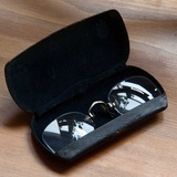 Пенсне (pince-nez)